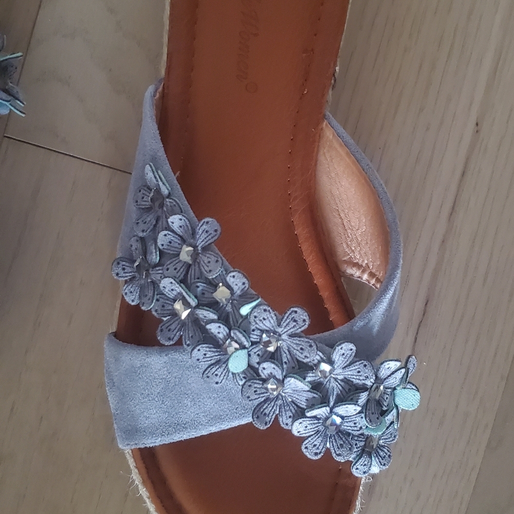 Shoes blue slipper flowers